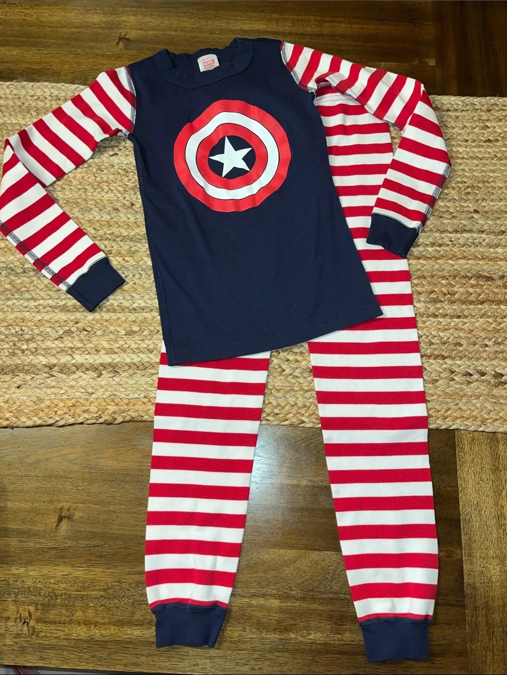 Hanna Andersson 2 pc pajama set  size 8 Marvel Captain America
